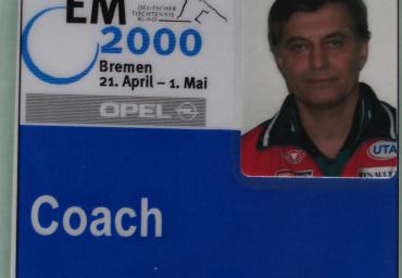 2000 EM Coach